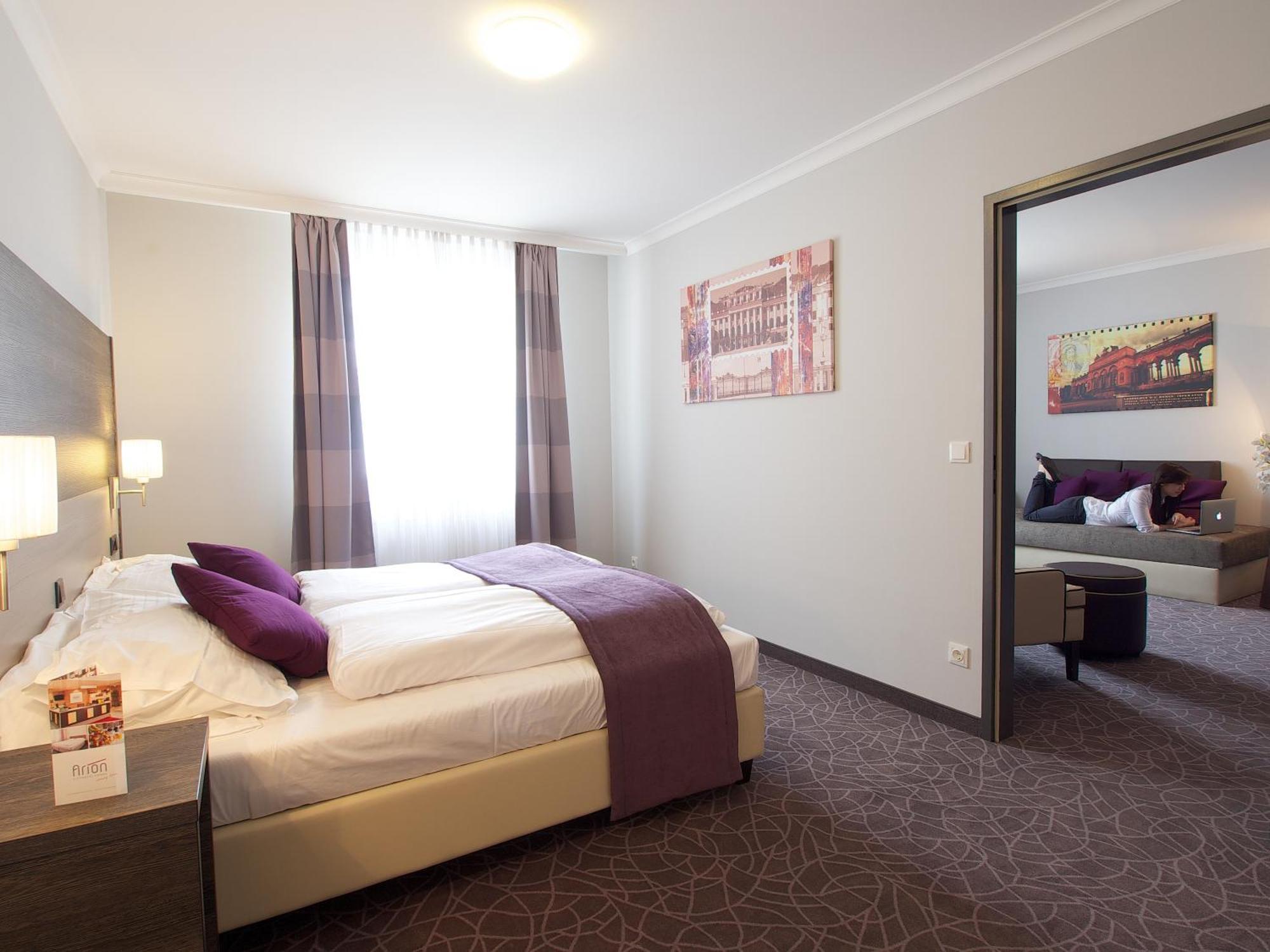 24hours Appart hôtel 4*